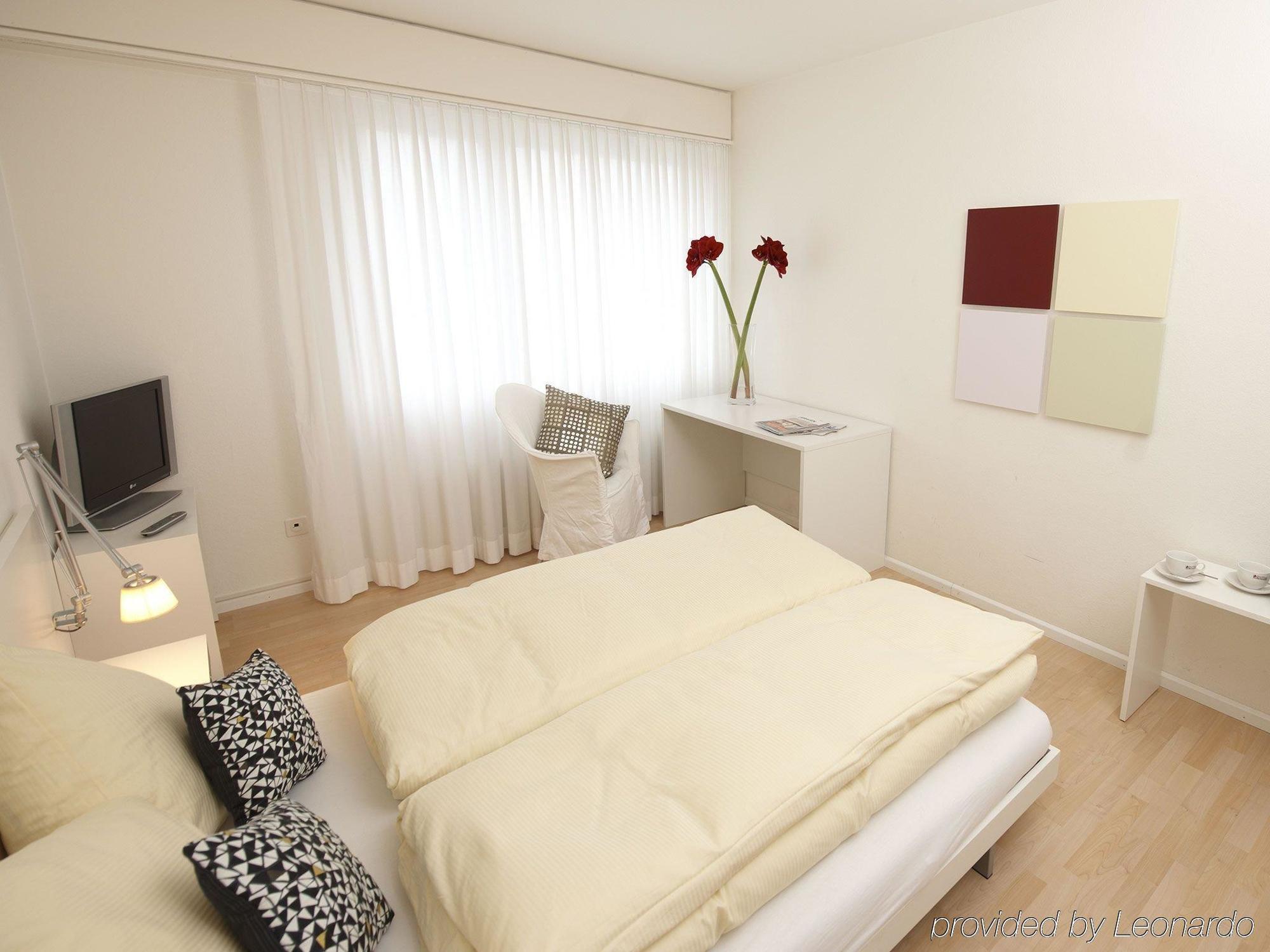 Apaliving - Budgethotel Basel Rom bilde